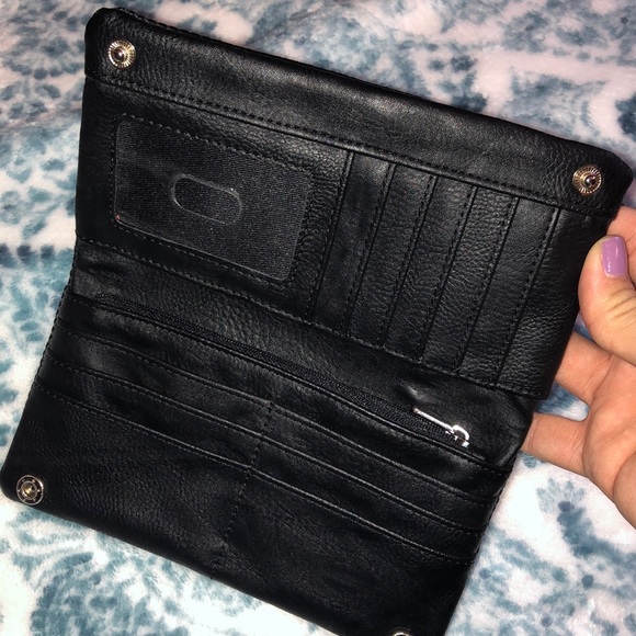 Black wallet 🖤 - Picture 2 of 8